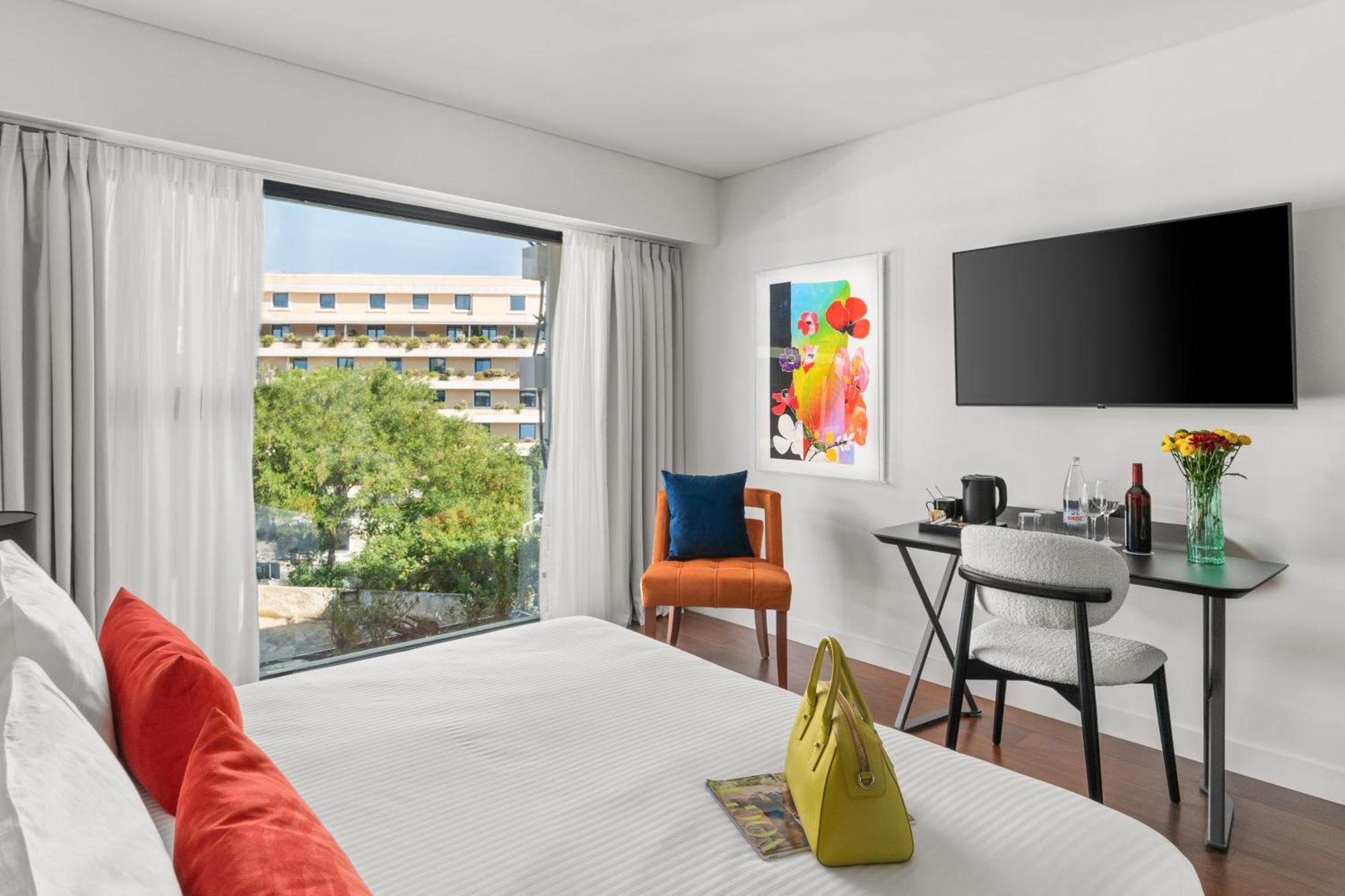 The Athenaeum Hotel 5*